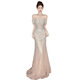 El vestido de noche de banquetes para mujeres generalmente se puede usar con un nuevo estilo de una noche de host de lujo de alta gama de un solo hombro. Se recomienda no tomar fotos del vestido de noche de un solo hombro. S