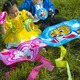 Bud Bud Children's Pocket Kite Girl Boneless Portable Cartoon plegable Práctico Práctico 3-6 años Breeze Fly Fly Outdoor Toys