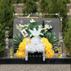 Fantasy tomb-sweeping flowers, Qingming Festival flower baskets, tomb-sweeping flowers, sacrifices, artificial flower supplies, bouquets for visiting martyrs' tombs, white chrysanthemum tablet flowers with suckers