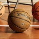 Spalding Pilot Series No. 7 PU Basketball de interior y al aire libre Universal 77739Y Circular Uniform Grain 77-867y No. 7 Baloncesto (pelota estándar)
