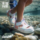 Fröhliche Mario Kinder Sandalen Mädchen 2025 Neues Sommer-Kind 1-3 Baby Anti-Rutsch weiches Sohle kleines Mädchen trägt außerhalb des Strandes