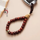 Leledi Retro Car Key Chain Kreative Bag Hanging Dekoration Vielseitiger Anhänger Red Sandelholzschlüsselanhänger