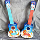Muqi Music Small Gitarre kann große Ukulele für anfänger simulierte Musikinstrumente für Kindergärtengeschenke für frühkindliche Bildung spielen. Neue blaue Ukulele