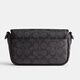 Entraîneur (entraîneur) Camera Sac de caméra 24 ans Nouveau Charter 18 Sac à bandoulière à un épaule en cuir imprimé en cuir pour hommes et femmes [cadeau] Presbyopie noire CR753-chr 17,5 cm de long, 6 cm de large, 11 cm de haut