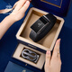Paul Meisid Herrengürtel Doppelschnalle Set Echtes Leder automatischer Schnalle Belt Birthday Geschenkbox für Freund Ehemann Vater Praktische 600711+867 [Doppelschnalle Blue Wood Box Set] 120 cm Andere Länge Kontakt Kundendienst Note