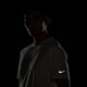 Nike (Nike) Camiseta de manga corta hombres 2025 Summer New Sportswear Sportswear, cómodo, sin aliento, una camisa de media manga de cuello transpirable, Top informal HV4882-121 Mountain White L