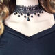 Tongrubi Post-Thyroid-Chirurgie-Abdeckung Halskette Palace Gothic Personalisierte mehrschichtige Kristall-Schwarz-Spitzen-Schlangeblattkette Frau SC6627
