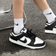 Nike (Nike) Frauenschuhe 2025 Frühling neuer Dunk Low (GS) Frauen Schwarz-Weiß-Panda Low Top Wear-Resistant Sports Schuhe CW1590-100 Schwarz-Weiß-Panda 36