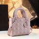 Calculación/Bolsa para mujer CK Bag de cuero mate Bolsa de concubina Mujer's 2025 NUEVO CUABLE DE CUBIERTA DE DIAMOND DE DIAMANDO DE MODERA Y VERSATIL