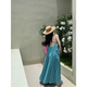 Ji Zhenfei französischer Urlaubsstil Halshalterkleid für Frauen 2025 Sommer Neues Meeres Beach Rock Temperament Schlanker langer Rock Rückenfreier Hosenträger Kleid Blau M Größe
