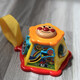 HBV Bread Superman Mini Hexaaedral siebenseitig Haus Kinderwagen Anhänger Baby Polyedrale Puppenhaus 6-seitig