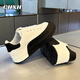 Chxh Light Luxury Mark White Chaussures Chaussures masculines Nouvelles chaussures de planche d'été pour hommes pour améliorer les chaussures de sport polyvalentes pour hommes hommes blancs - Chaussures masculines haut de gamme 42