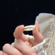 Lao Fengxiang Lotus S999 Fuß Silber Gold Ring Lady der einfache Kreis chinesischer Stil neuer chinesischer Stil 520 Geschenk für die Geburtstagsfuß -Silber -Herz -Sutra -Goldring der Freundin der Frau