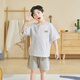 Disney Summer New Striped Kurzärmelig-Pyjama-Pyjamas dünne mittelgroße Kinderklimaanzug Summer Kinderheimkleidung Männer 826 Kurzärärmelte Fünf-Punkte-Hose grau gestreifte Kennzeichnung Drucken 120
