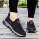 Los zapatos viejos del maestro de Zulijian para mujeres en primavera y verano, los zapatos de mamá de pie gordo, malla, transpirable sin deslizamiento.