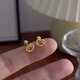 BZK simple knotted love screw earrings, gold anti-falling super fairy, no need to pick gas when sleeping 0.01g intertwined earrings