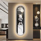 Luz moderna sala de estar de lujo calendario perpetuo reloj de pared electrónica 2025 Nuevo reloj de alta gama porche tira vertical lámpara de pintura decorativa 14699 [con pantalla digital reloj silencioso 70*210 cm Pintura regular sin estilo de lámpara [pantalla digital + carga