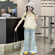 Mokitoul Girls Summer Suit 2025 NUEVO Estilo Niños de moda Niños grandes de moda Niñas Verano Summer de manga corta Pantalones de fondo de campana Top de dos piezas delgada + Jeans (Embalaje de caja de regalo de alta gama) 120 cm