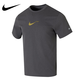 Nike (Nike) Kurzärärtes T-Shirt 2025 Sommer Neue Hyverse-Dri-Fit-Männer mit halbärmeligem, rundem Hals mit mittlerem Grau/Wüsten-Moos-Grün/Silber HV4882-299 Schnelltrocknend L L