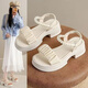 Sandales de Bushe (Bushe) pour les femmes en été 2025 Nouvelles chaussures décontractées de style fée polyvalent pour femmes Perle Solet Sold Bage Chaussures pour femmes Beilebao D9901 M BLANC 37