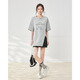IEF/AIYIFU 2025 Sommer New American Casual Style Letter Print unregelmäßiger Saum vielseitiger mittelgroßer T-Shirt Grau gleich Größe
