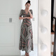 
Poresno wrap skirt one-piece dress Celebrity same long skirt makes you look slim and sexy, V-neck waist-closing slit print 3291 M All size