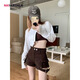S.SOFEA Herramientas pantalones cortos de mezclilla Pantalones calientes 2025 Guangzhou de primavera y verano trece líneas marrón (FQS) 5155 S