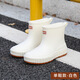 Fujian Mode japanische Regenstiefel für Frauen, die kurze Röhrenregenstiefel für die Arbeit im Freien wasserdichte und rutschfeste Schuhe Gummischuhe flach gesaliertes Pull-Toe-Schuhe Größe 38 [mit Innensohle, Markierung] Weiß tragen