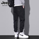Jeep (Jeep) Jeans d'été pour hommes en vrac pour hommes pantalons recadrés 2025 Nouveau pantalon décontracté noir mince 9859 Gray 2xl