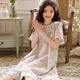 Yalu Summer Women's Pure Cotton Double-Layer Makegown Nightgown Nightgown Японская сладкая и симпатичная пулочка с короткими рукавами средней длины новая домашняя пижама 3893 синяя вышивка M: (предлагается 98-110JIN [Jin равняется 0,5 кг])