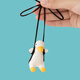 Manmang ist geeignet für Cartoon Astronaut Auto Hanging Ornamente Internet Promi Swing Ente süße Anhänger Paar Ins Windmühle Rücken 13791 Gans