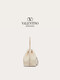 华伦天奴（Valentino）女士 ROCKSTUD 小牛皮水桶包 浅象牙白色 均