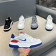 Hong Kong Counter Compras de compra Fashion Versátiles de moda Sports zapatos deportivos gruesos zapatos casuales de hombres cómodos y transpirables zapatos para hombres blancos y negros 88-759 Seleccione el tamaño de los zapatos deportivos para tomar una capa de una sola capa 38 de tamaño pequeño 38