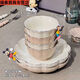 Sanqihuqipai Keramikschalen und Teller Tabelle Hochtemperatur Unterglasur farbige Hauswärmungsgeschenkschalen und Tellerschalen und Essstäbchen Set Home verwenden Set 8,5-Zoll-Blumenplatte Gold Zeichnung 2 Stücke 1276 2 Stück Set