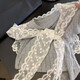 Châle épissé de dentelle grise pull à manches courtes pour les femmes en été slim ajustement et super belle conception de glace haut gris g gris l