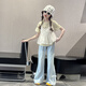 Mokitoul Girls Summer Suit 2025 NUEVO Estilo Niños de moda Niños grandes de moda Niñas Verano Summer de manga corta Pantalones de fondo de campana Top de dos piezas delgada + Jeans (Embalaje de caja de regalo de alta gama) 120 cm