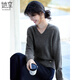 She enjoys the lazy style knitted sweater for women gray gray v-neck sweater knitted top bottoming shirt for women T53Z093
