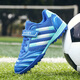 Ruiqu C Ronaldo Messi Falcon Kinderfußballschuhe Jungen Schüler Kinder Klettverschmutzung TF Spike Training Schuhe Mädchen 6199 Weiß und Blau Leder Klettverschluss 29
