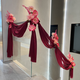 
Yonghuan wedding staircase handrail decoration wedding room layout set engagement man indoor wedding supplies big wedding pull 3892 big red pearlescent ice silk fabric 4 meters