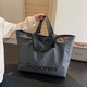 Retro -Tasche Frauen große Kapazität 2025 Neues Casual Crossbody Business Gepäckbeutel vielseitige einfache Ausflugsbeutel grau
