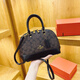 Cool Kangaroo KQ Shell Bag Women's 2025 New Printed Tote Bag Niche Design Fashionable One-Shoulder Crossbody Bag 2023 Black 2025