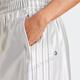 阿迪达斯 （adidas）三叶草女子CSBBSHORTS篮球裤宽松运动短裤 IT9768 IT9768 XXS