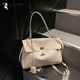 Specht Frauen Handtasche 2025 Sommer Mode einfache Umhängetasche Pendler Neue Tasche Frauen Fashion Crossbody Tasche Schwarz