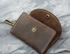 Bolsa de llave hecha a mano de cuero genuino de cuero de vaca para hombres y mujeres Licencia de conducir grande Capacidad Cambiar la bolsa de la llave del automóvil Crazy Horse Crazy Horse Piel Coffee Color