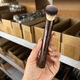 Official flagship brand new hourglass fingertip foundation brush, fingertip shape fits the face shape and is not easy to eat powder. 0 items