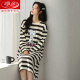 Langsha 2024 New Nightgown para mujeres en primavera y otoño dibujante de algodón puro algodón de algodón lindo de pijama de manga larga estilo de celebridades de celebridades de casas rayas de invierno W9764 camisón de manga larga l 90-110jin [Jin equivale a 0.5 kg]