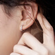Yuan Shengfu's new high-quality PT950 shiny platinum earrings, versatile platinum heart-shaped earrings, 1.92g