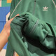 Adidas Clover Jacket Men's 2024 Spring de primavera y otoño Nuevo puesto de entrenamiento de fitness Sportswear Soport Collar a prueba de viento IR9863 Academy Green S