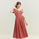Fan Silan 23FS12172 Französisch Retro Elegantes Temperamentkleid für den Sommer für Frauen mit mittlerer Länge mit schwarzen Tupfen auf weißem Hintergrund s