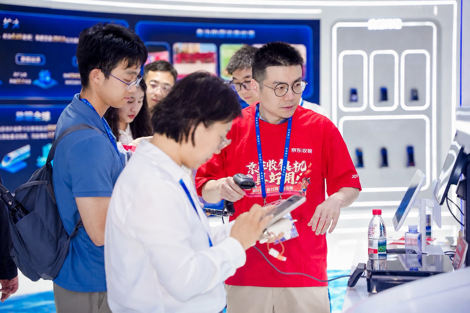 京东收银亮相展会